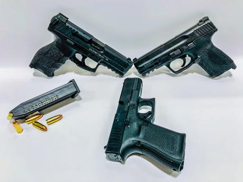WEEKDAY DISCOUNTED Compact Carry Flight