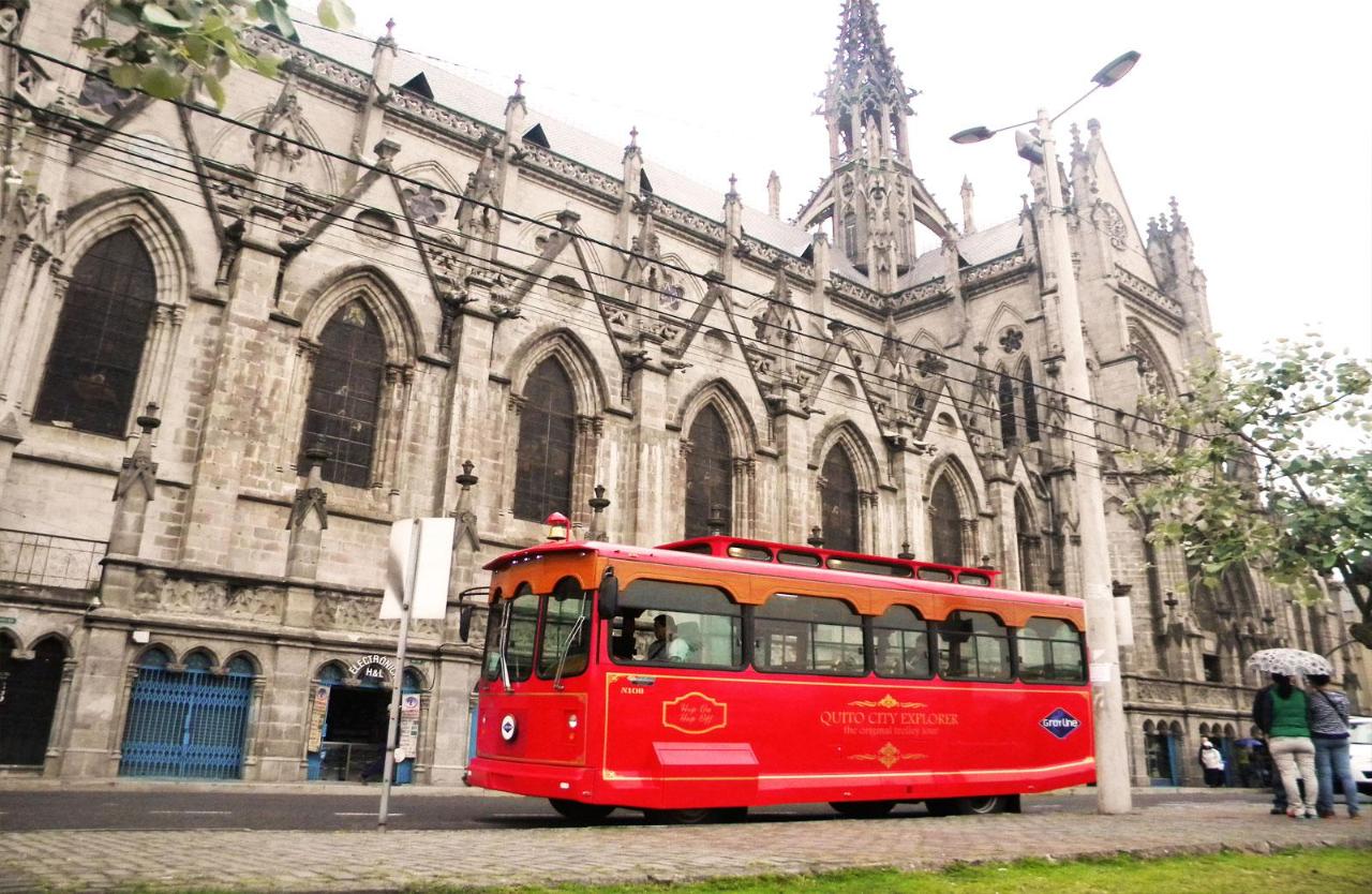 The Original Quito City Tour in Trolley - The Original Quito City Tour in Trolley REZDY