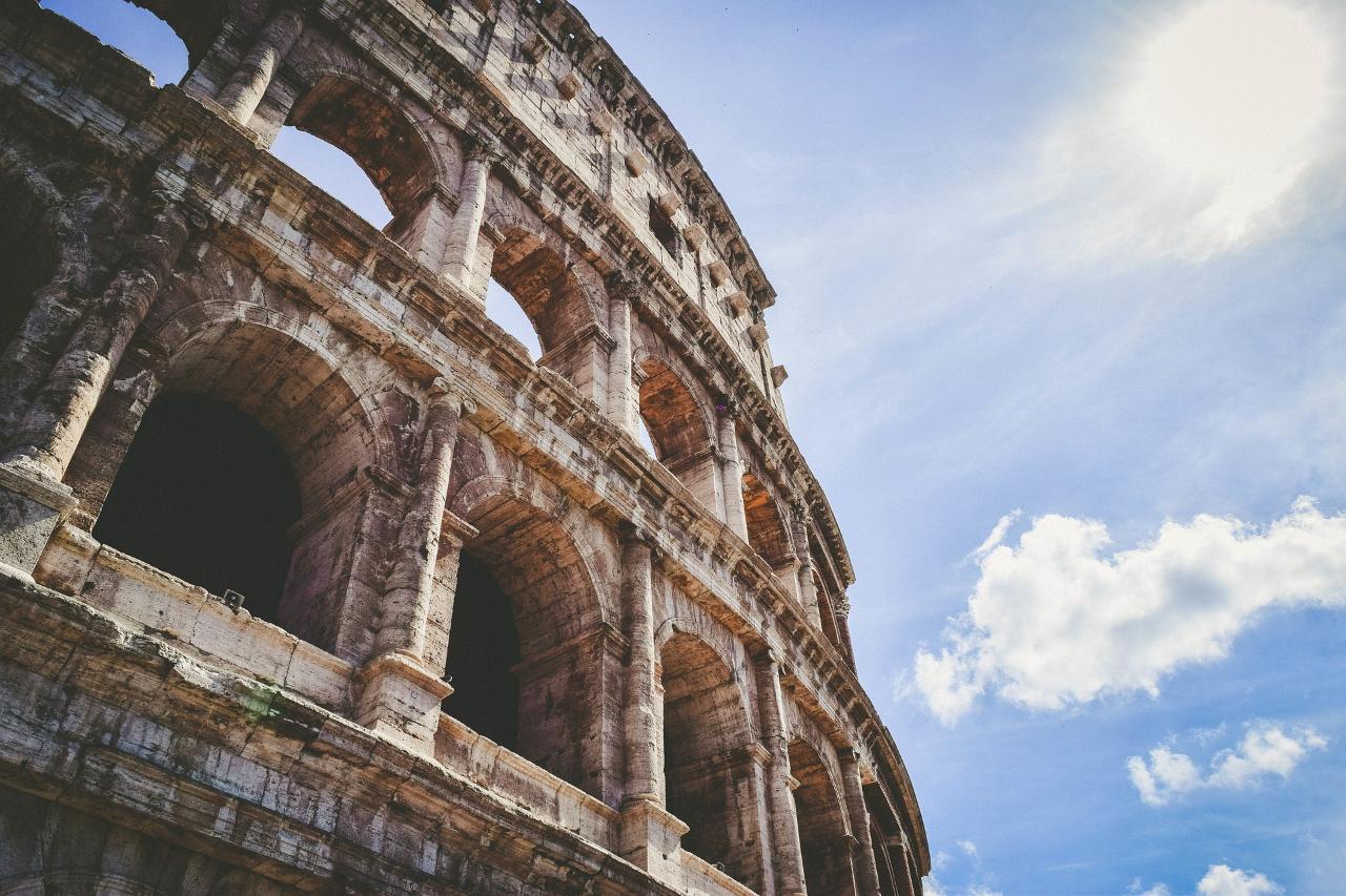 3 Hours in the Ancient Rome: Colosseum, Roman Forum and Roman Forum guided tour