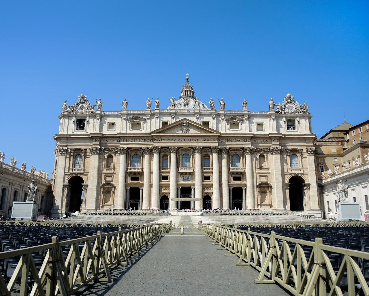 Rome: St.Peter's basilica self audioguided tour