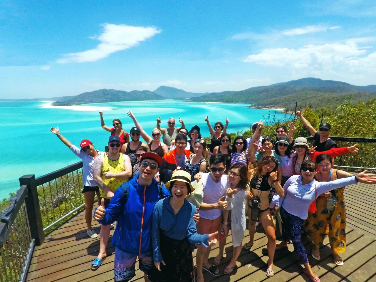 Whitehaven + Hill Inlet Bushwalk