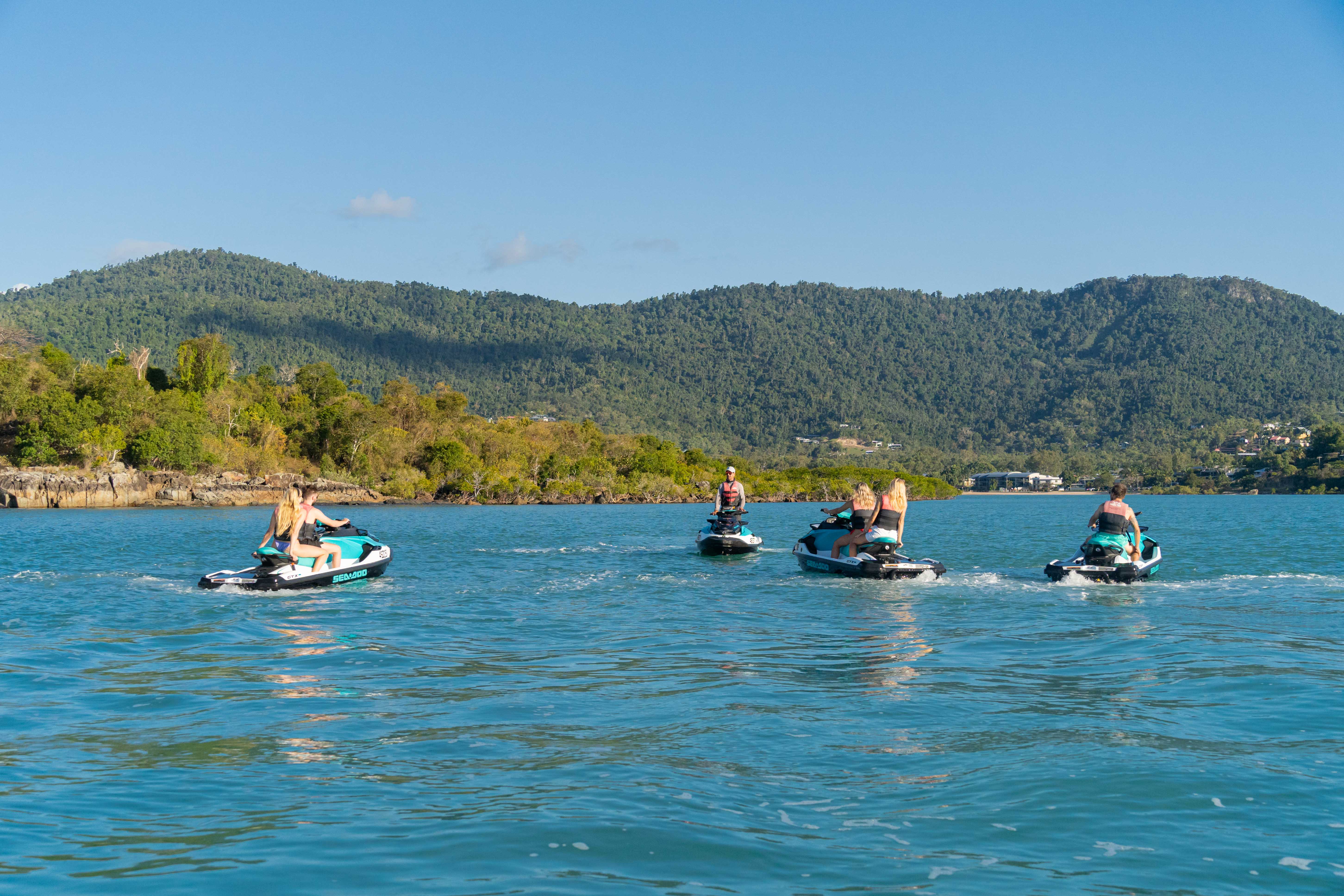 Fly & Ski Airlie Beach