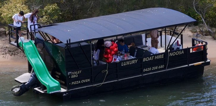 LEXUS MINI SLIDE - 12 PERSON Boat - FULL DAY