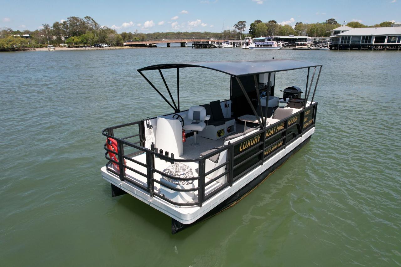 12 PERSON Pontoon -WINTER HOURS (4-6 Hours.... May - August)