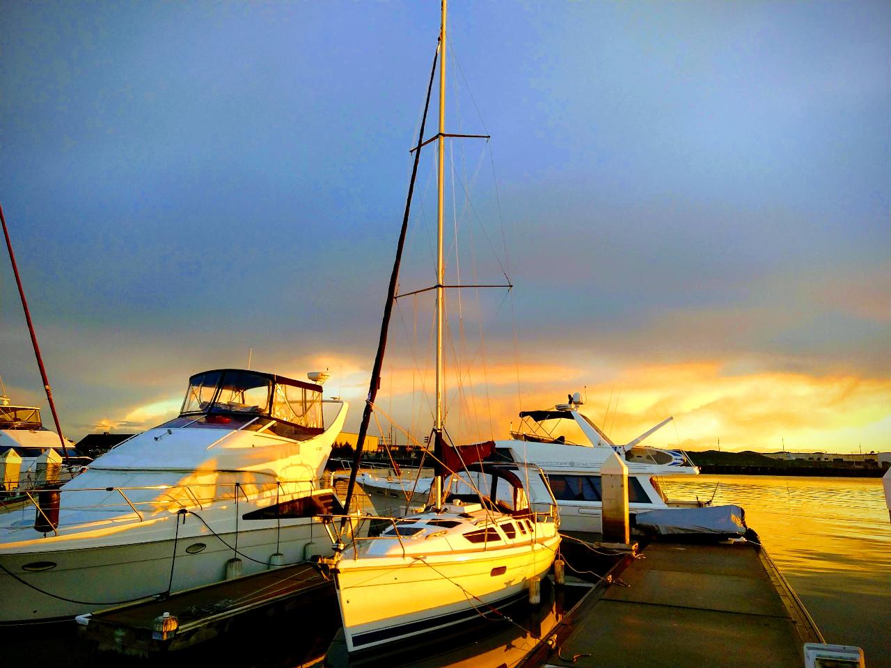 Ohana Hunter 320 32 ft sailboat