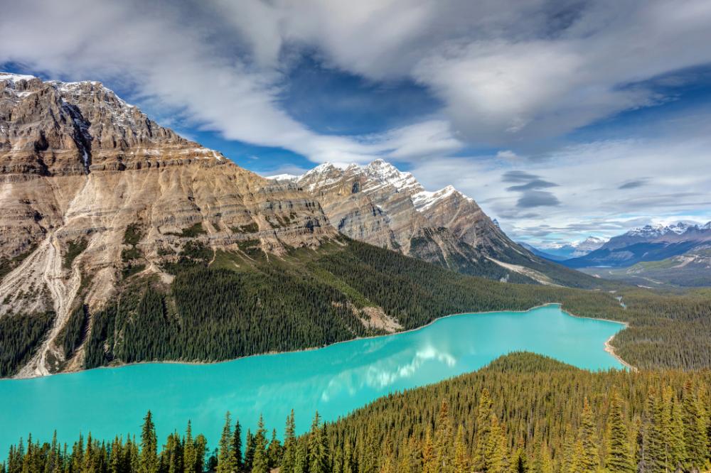 7-Day Canadian Rockies Summer Lodging Tour from Seattle: Yoho, Banff, Jasper National Parks, Lake Louise, Whistler and Vancouver | Max 13 Small Group