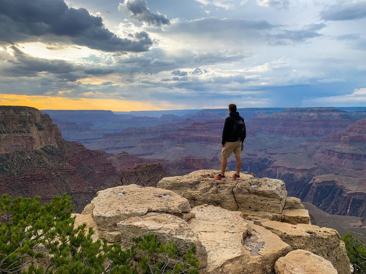 Grand Canyon Backcountry Hiking tour to Phantom Ranch