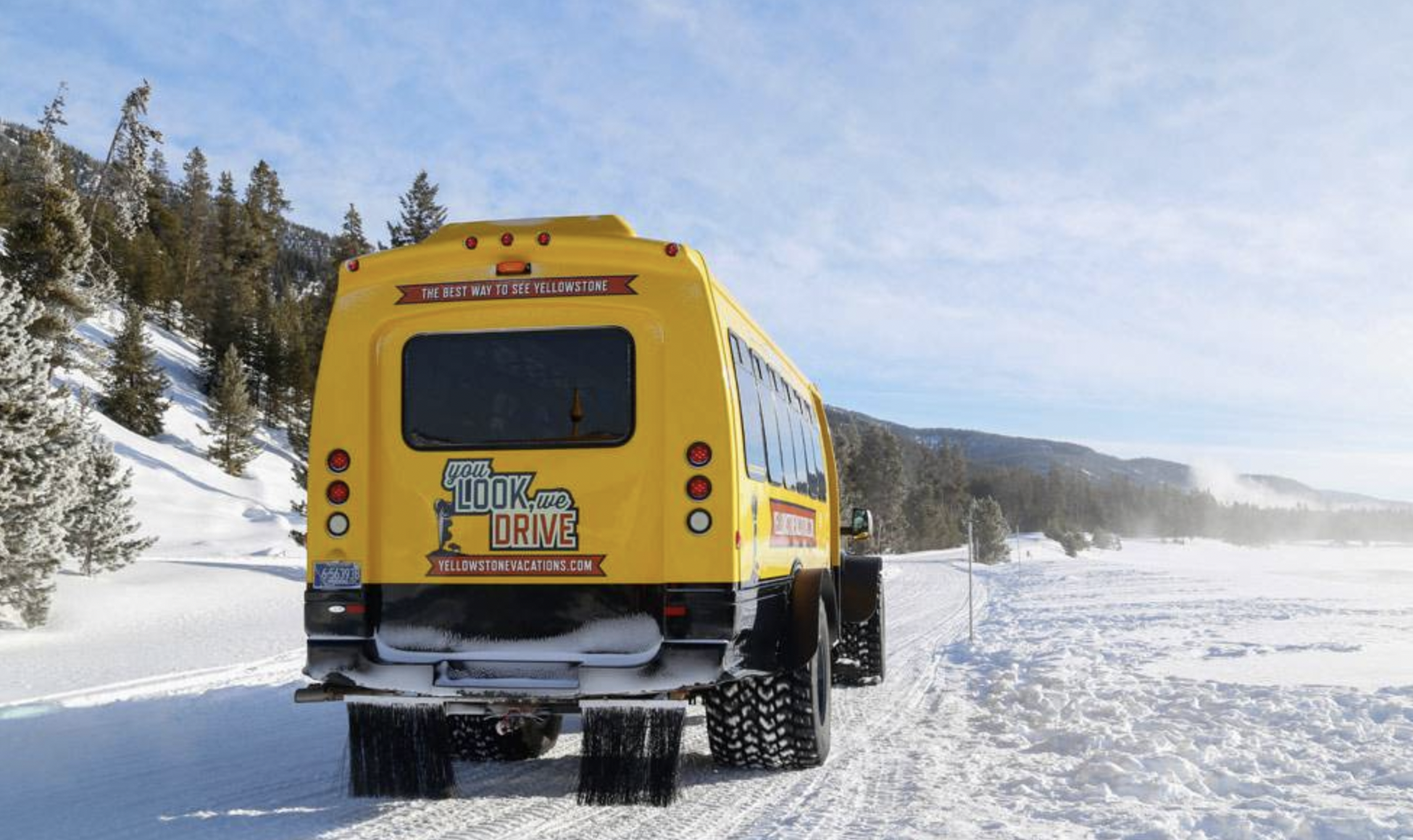 6-Day Yellowstone National Park Winter Wonderland Lodging Tour from Bozeman | Max 13 Small Group