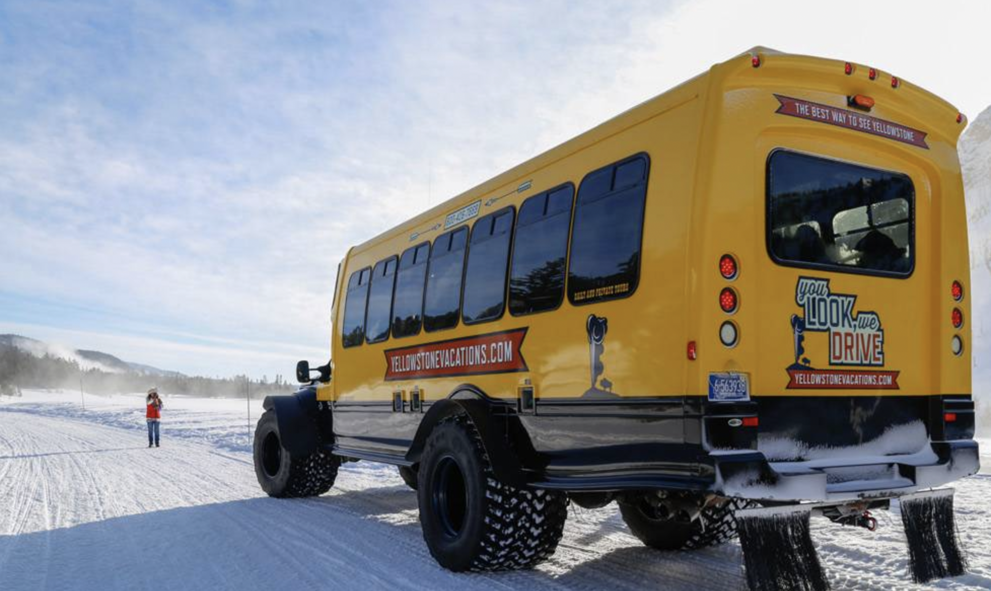 6-Day Yellowstone National Park Winter Wonderland Lodging Tour from Bozeman | Max 13 Small Group