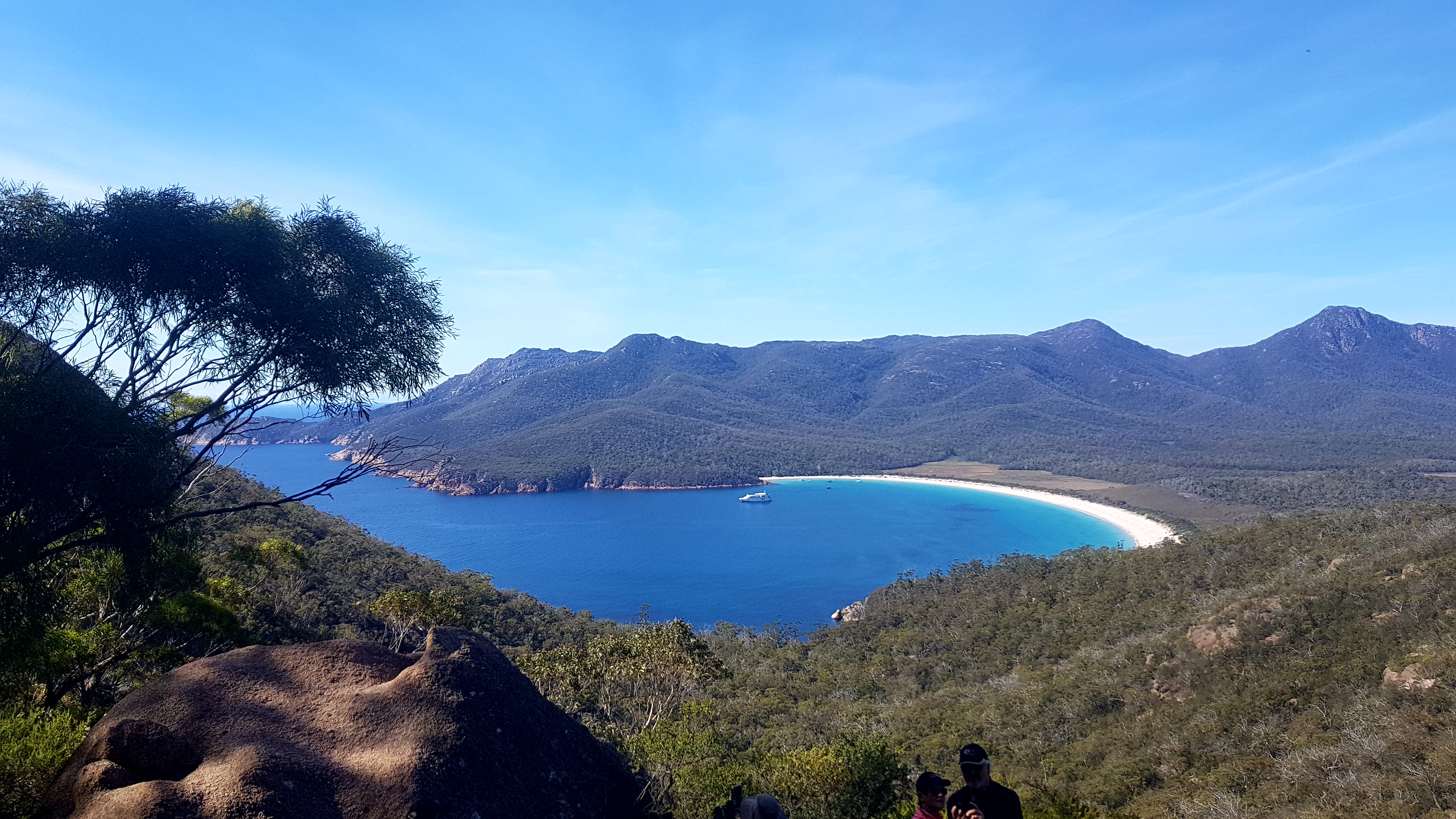 Wineglass Bay & Freycinet Peninsula Day Tour
