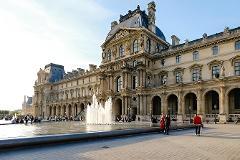 Paris: Louvre Museum Guided Tour