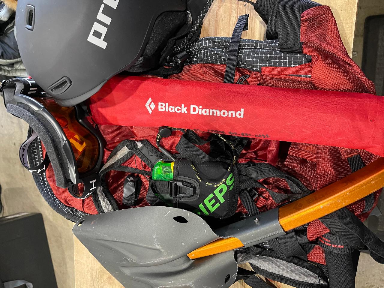 BC Access PKG: Backpack, Helmet, Goggles, Beacon, Probe Shovel