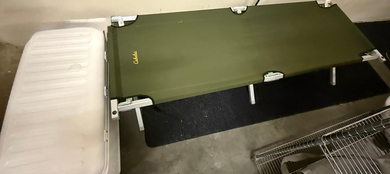 Cot - Standard 19 lbs (325 lbs max weight)