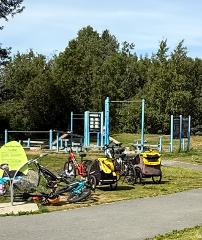 Burley Deluxe Child Carrier Bike / Jogging / Burley Skis We ski