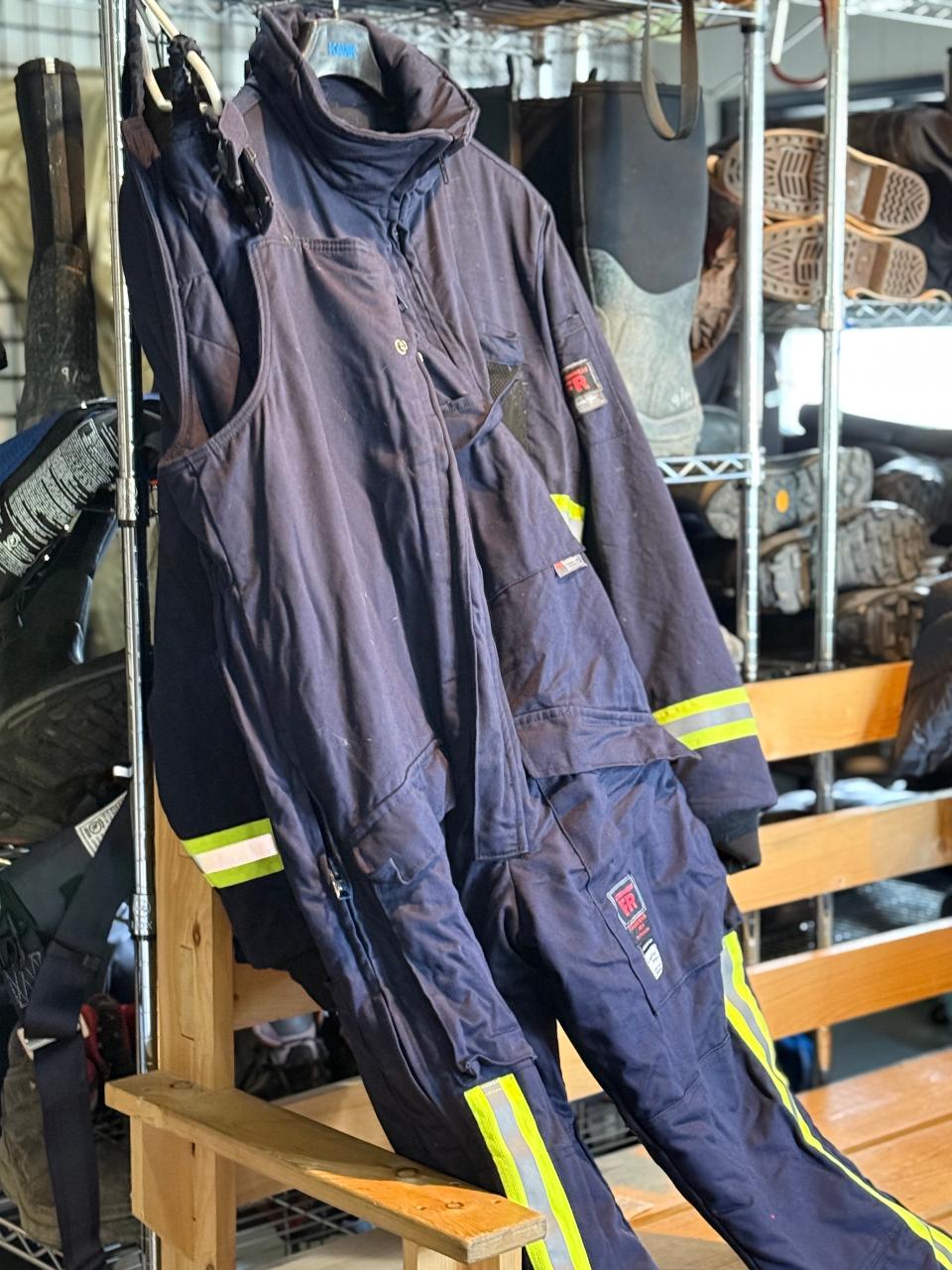 FRC -40F : FRC Parka or Bibs WINTER
