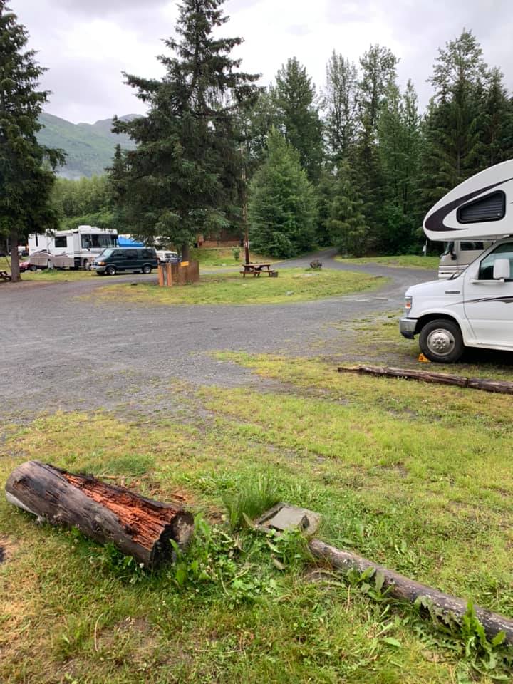 Car Camp Package Tent Sleeping Bag Sleeping pads, cooler, 2 chairs