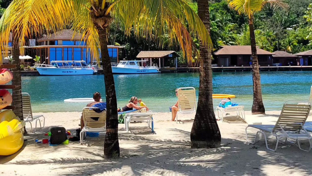 Anthony’s Key Resort Day Pass | Roatan Cruise Excursion