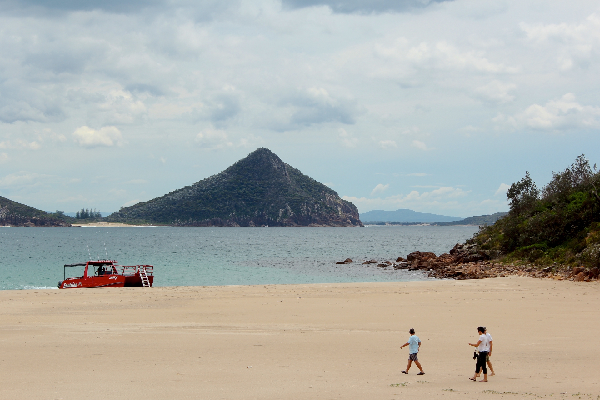 Fingal Island Eco-Walk & Lighthouse Tour