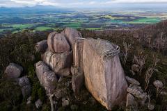 MOUNTAIN COUNTRY TRAILS - STIRLING AND PORONGURUP RANGE AND SOUTH COASTAL HIGHLIGHTS 
