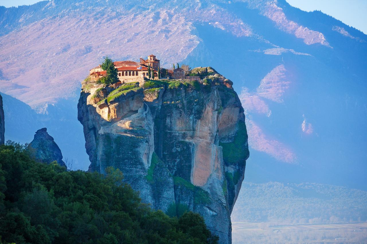 From Athens: Meteora Day Trip with 6 Languages Audioguide & free Lunch