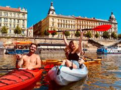 Kayaking in the city center 