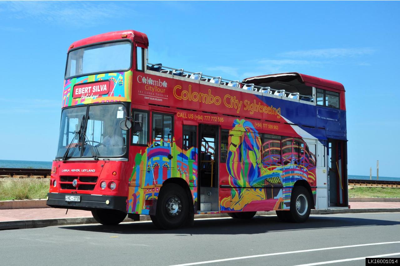 Colombo City Tour on Mini bus