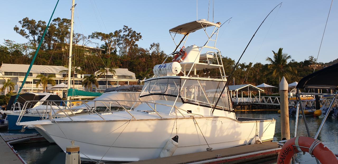 Full Day Fishing Charter Whitsundays Islands & Shoals with Coral Coast Charters Airlie Beach