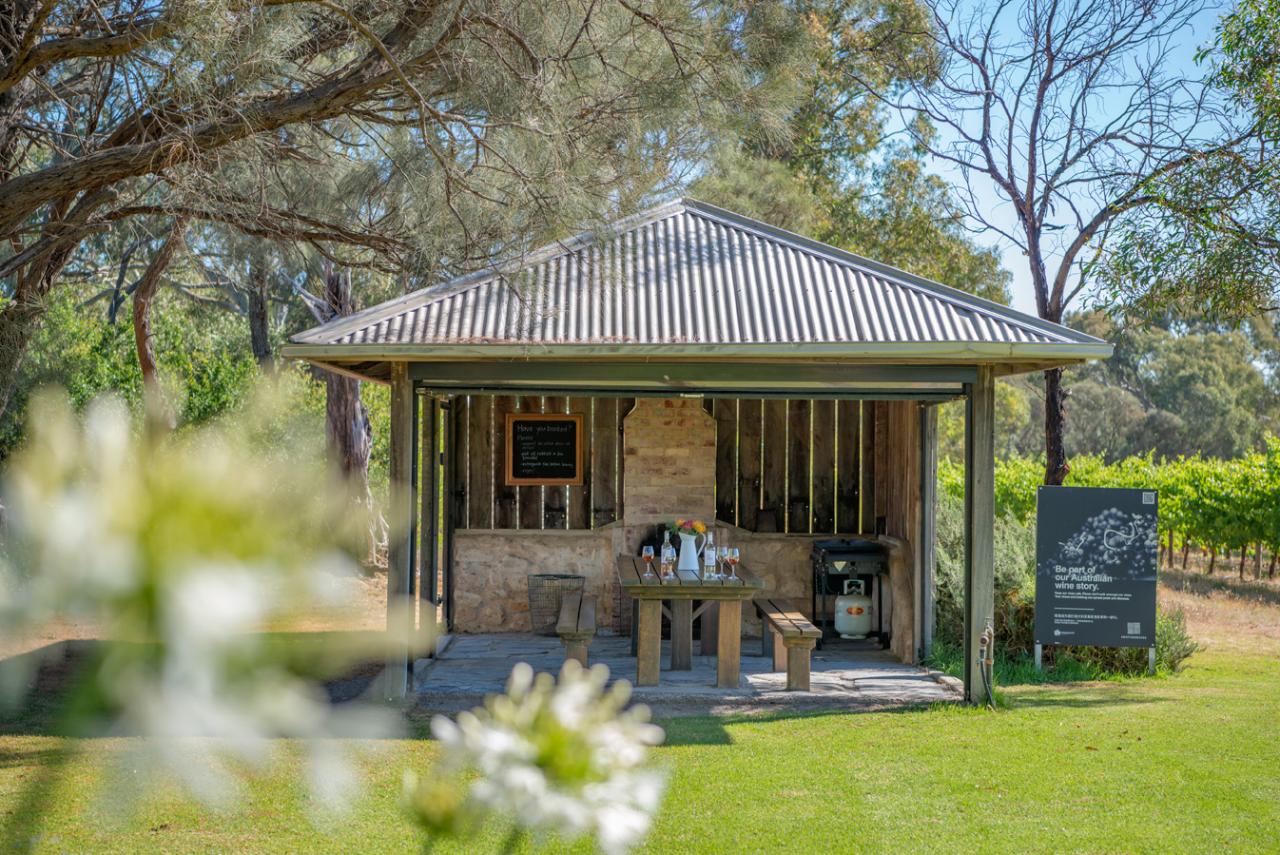 The Picker's Hut 