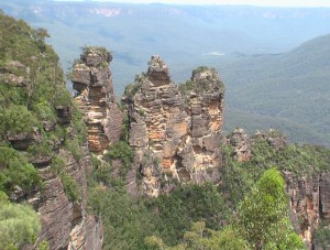 3_Sisters_Blue_Mountains_Australia_tour_300x227