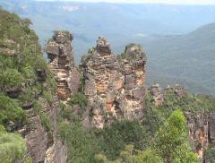 Blue Mountains and Hunter Valley Tours via Katoomba Mudgee & Gold Country Tours 2 Days