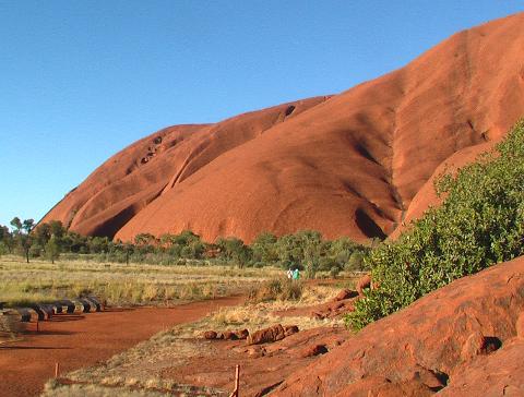 Alice Springs to Uluru via Kings Canyon Mereenie Hermannsburg MacDonnell Ranges Palm Valley Tour 5 Days
