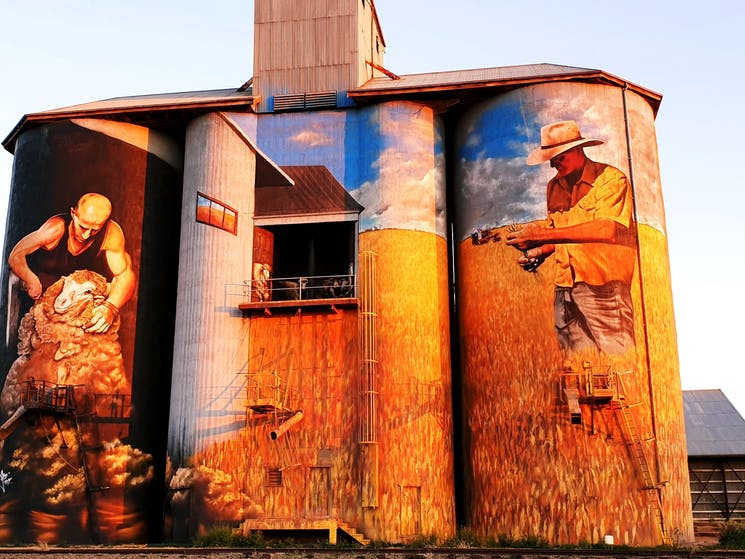 Silo Art Trail Mungo NSW Outback Tours Sydney to Broken Hill 6 days ...