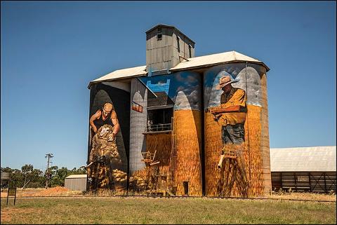 Weethalle_Silo_Art_640