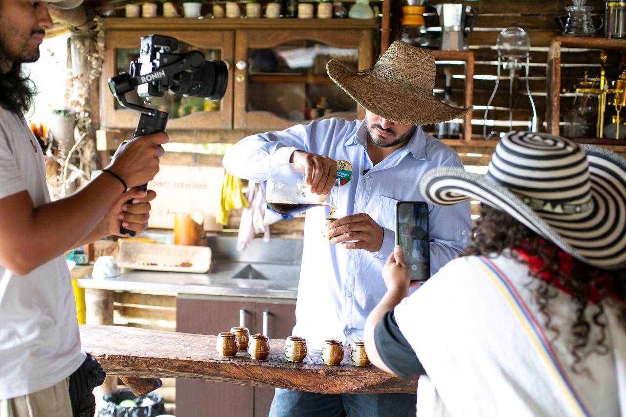 Tour del café