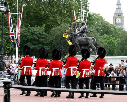 London day tour: Changing of the Guard, Westminster & Tower of London