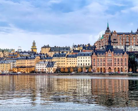 Private Highlights of Royal Stockholm - with Hot Chocolate!