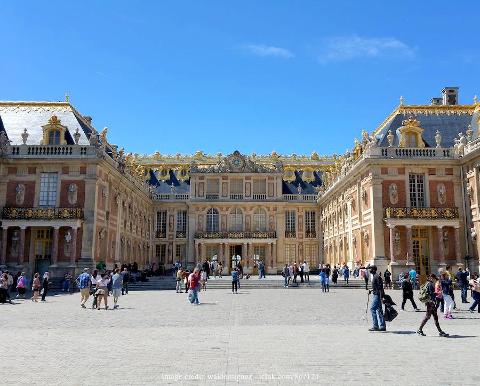Explore the Palace of Versailles: Private Half-Day Guided Tour