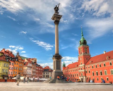 A Day in Warsaw: Private Full-Day Highlights Tour