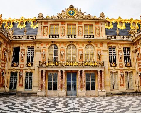 The Palace of Versailles & Gardens: Private Day Trip from Paris