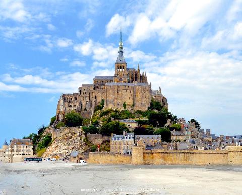 Mont Saint-Michel, Monastery & Abbey: Private Day trip from Paris