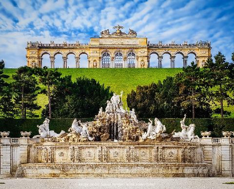 Vienna in a Day: Private Tour including Panoramic Drive