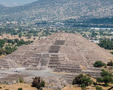 Teotihuacan & Our Lady of Guadalupe Private Day Trip from Mexico City