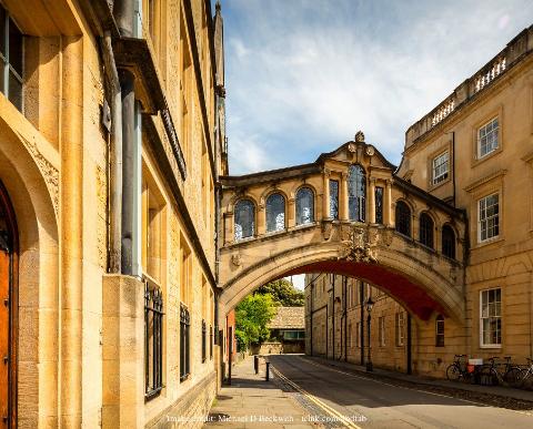 Oxford from London by Train: Full Day Privately Guided Tour with tickets