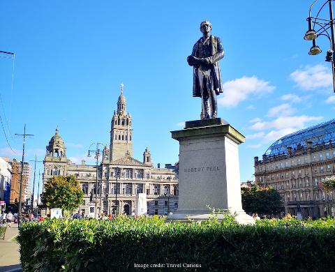 Walking Tour of Central Glasgow with a Private Guide