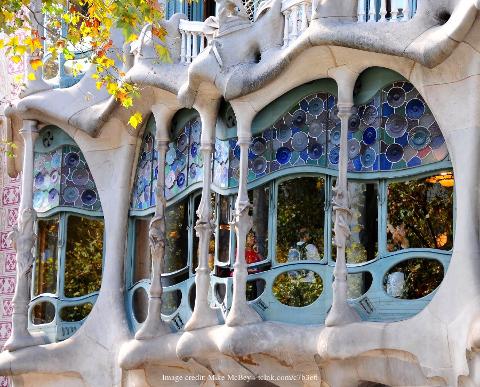Private Tour of Gaudi's Barcelona: Sagrada Familia, Park Güell, and Casa Battló