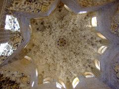 Dobla de Oro Level : Alhambra y Monumentos Hispanomusulmanes del Albaicin. Tour en Español