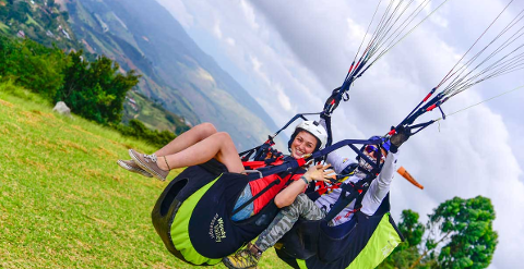 Paragliding on Curiti