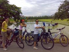 Chiang Mai Paradise - a bicycle tour that takes you over quiet country roads deeper into the province 