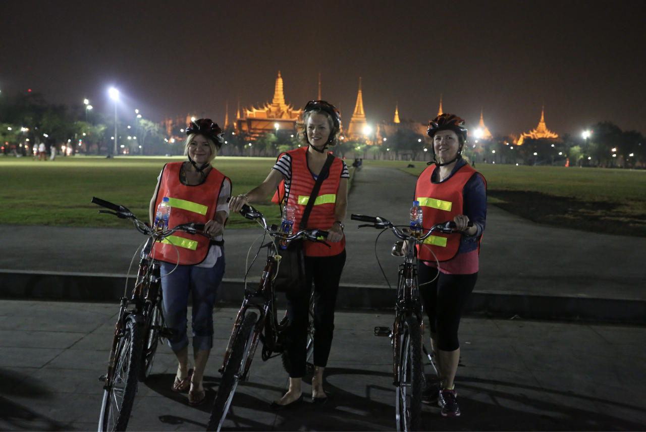 Bangkok Sunset Ride - an almost magical bicycle ride through Bangkok metropolis