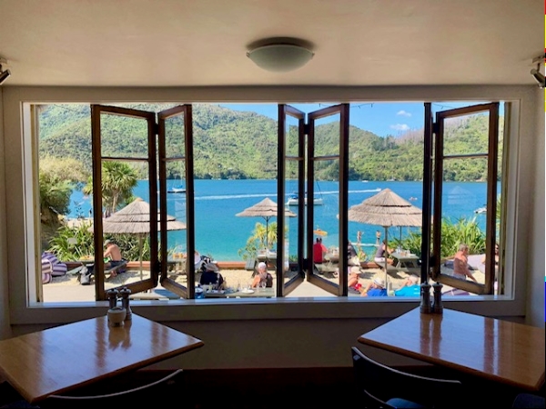 9am - 11am  Brunch in the Sounds